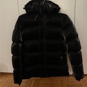 Aritzia Super Puff Original Black Liquid Shine Jacket - XS